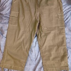 Women's Olive Cargo Pants - Classic Utility Style